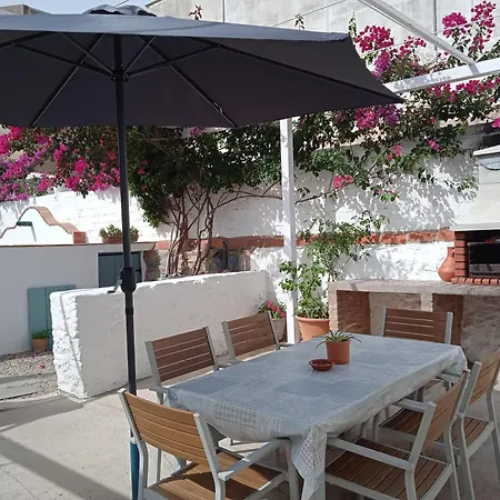 Casa De Las Bovedas Holiday home *