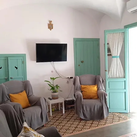 Casa De Las Bovedas Holiday home Rosal de la Frontera